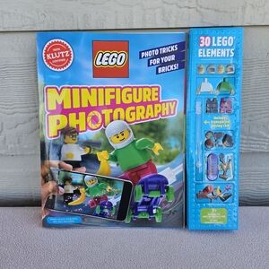 Klutz LEGO Minifigure Photography Book w/ 30 Pieces Posing Rod Backgrounds